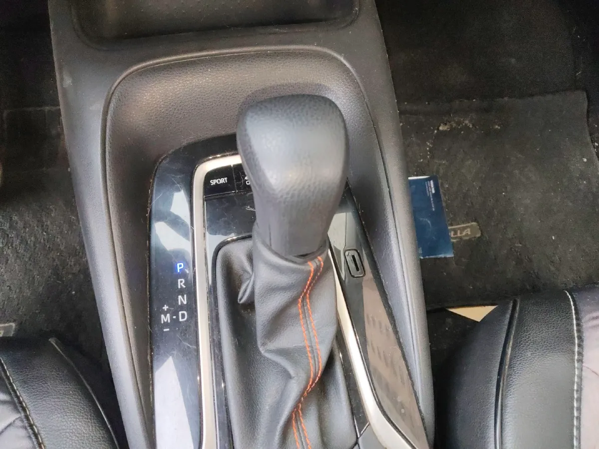 2021 Toyota Corolla 1.2T 116HP L4 CVT,autocango,china used car exporter,china ev exporter,chinese used car exporter,chinese used ev exporter