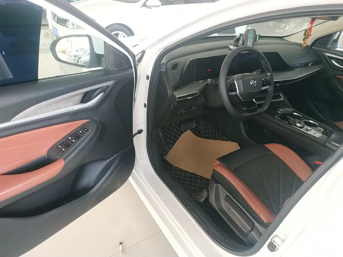 2023 ChangAn Eado 1.4T 160HP L4 7DCT,autocango,china used car exporter,china ev exporter,chinese used car exporter,chinese used ev exporter