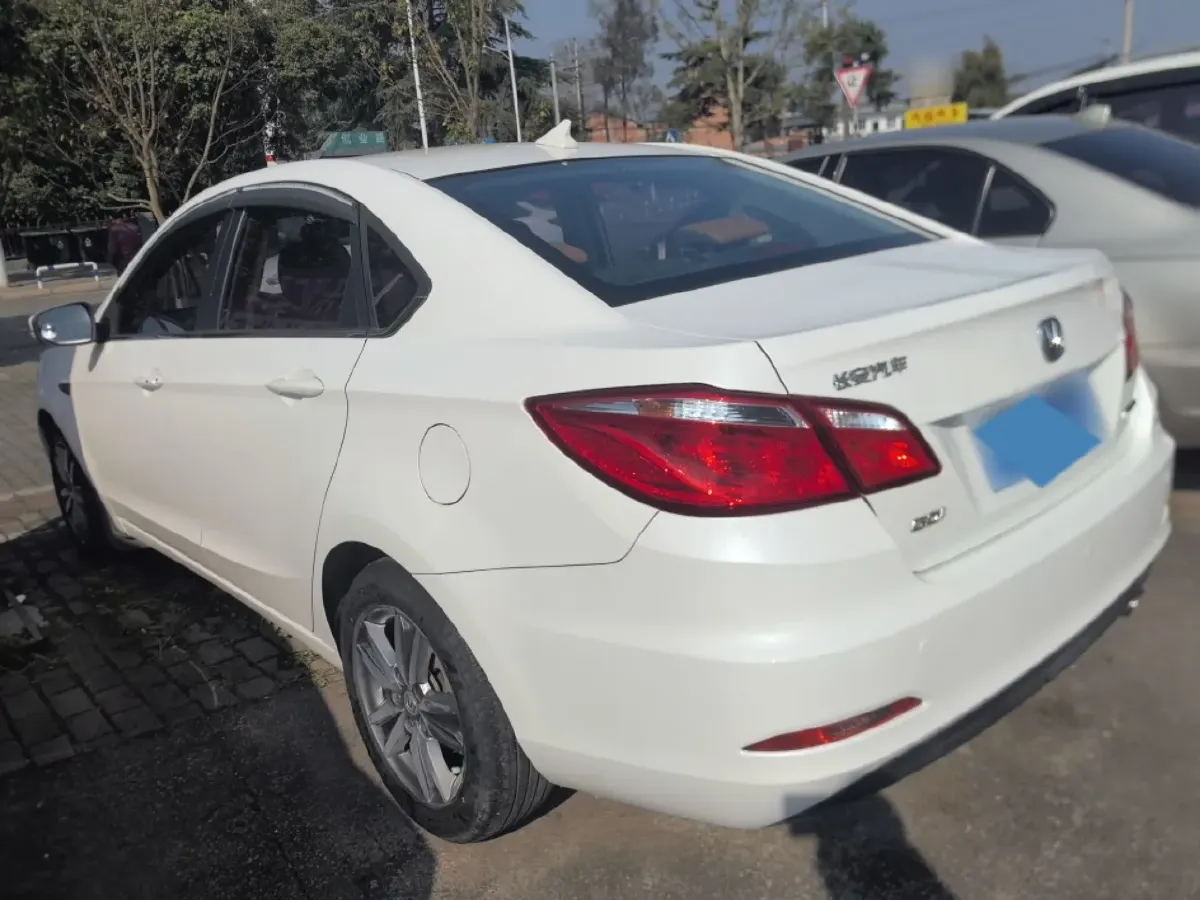 2016 ChangAn Eado 1.6L 128HP L4 6AT,autocango,china used car exporter,china ev exporter,chinese used car exporter,chinese used ev exporter