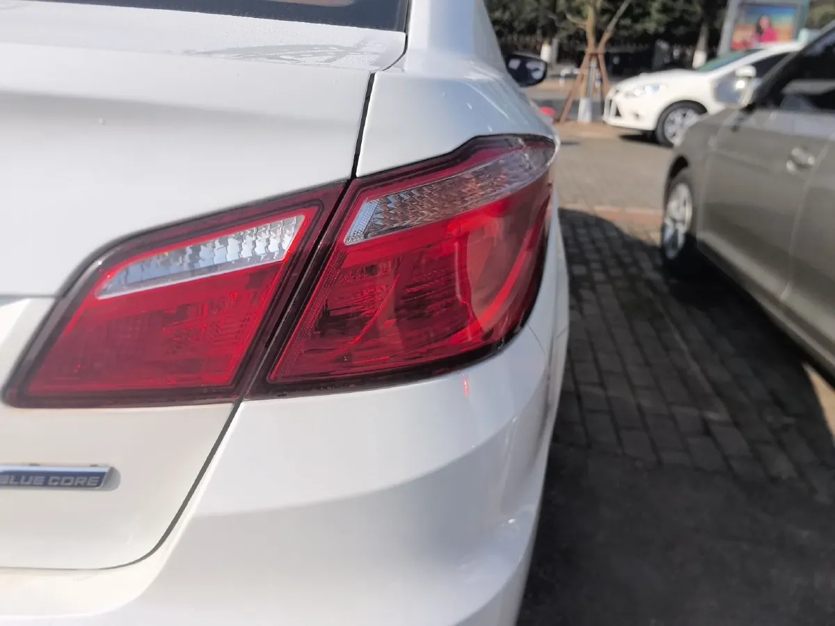 2016 ChangAn Eado 1.6L 128HP L4 6AT,autocango,china used car exporter,china ev exporter,chinese used car exporter,chinese used ev exporter