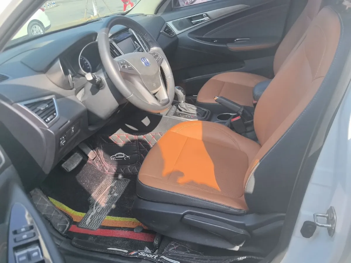 2016 ChangAn Eado 1.6L 128HP L4 6AT,autocango,china used car exporter,china ev exporter,chinese used car exporter,chinese used ev exporter