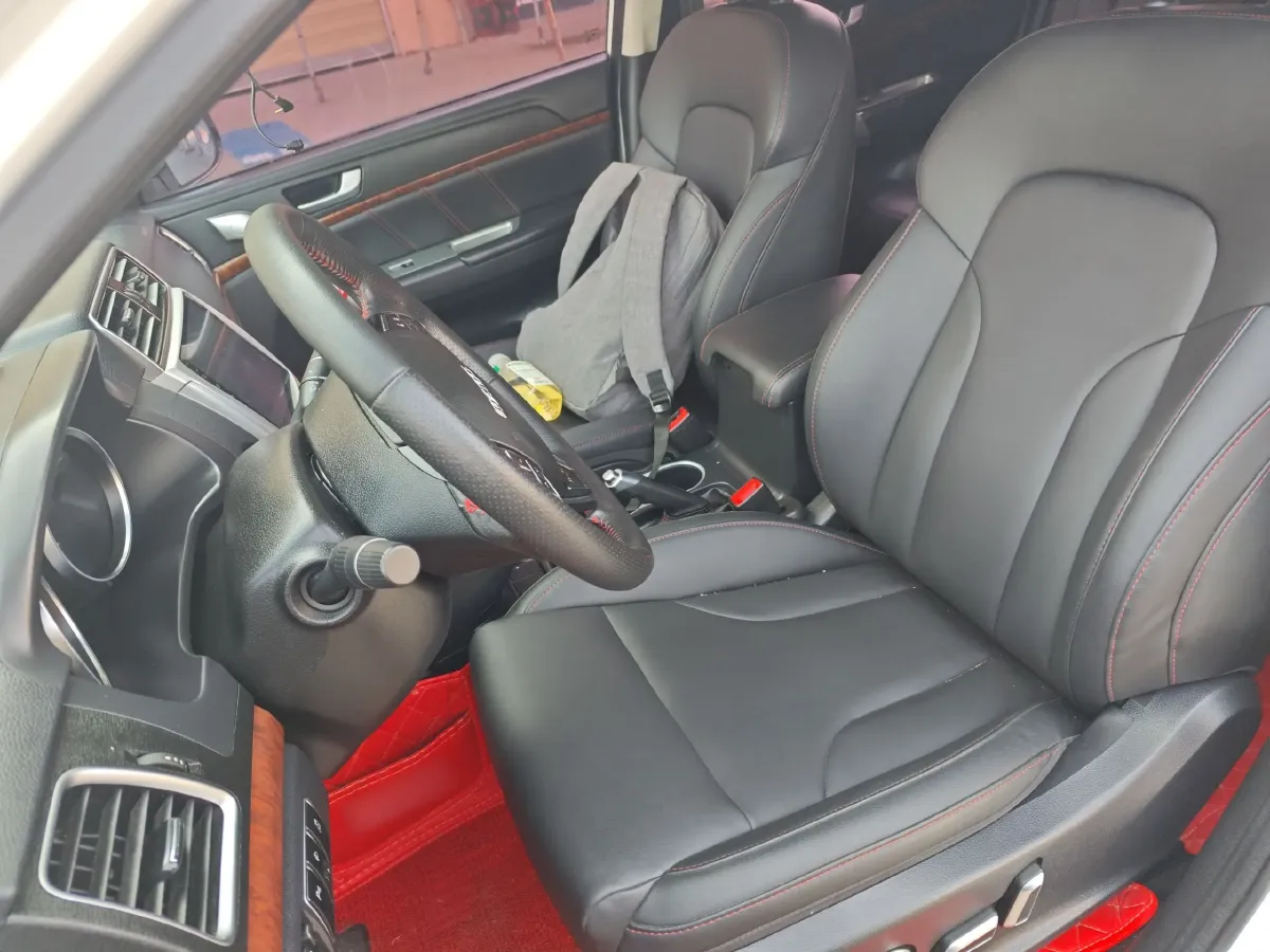 2015 Haval H6 1.5T 150HP L4 6MT,autocango,china used car exporter,china ev exporter,chinese used car exporter,chinese used ev exporter