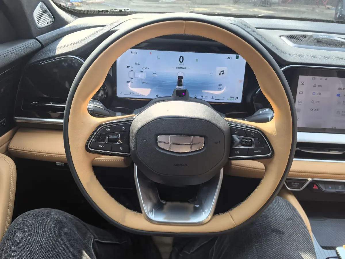 2024 Geely Monjaro 1.5T 163HP L4 3DHT Hybrid,autocango,china used car exporter,china ev exporter,chinese used car exporter,chinese used ev exporter