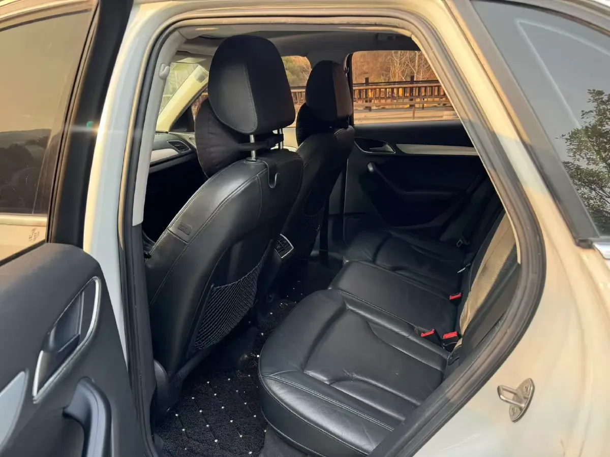 2015 Audi Q3 1.4T 150HP L4 6DCT,autocango,china used car exporter,china ev exporter,chinese used car exporter,chinese used ev exporter