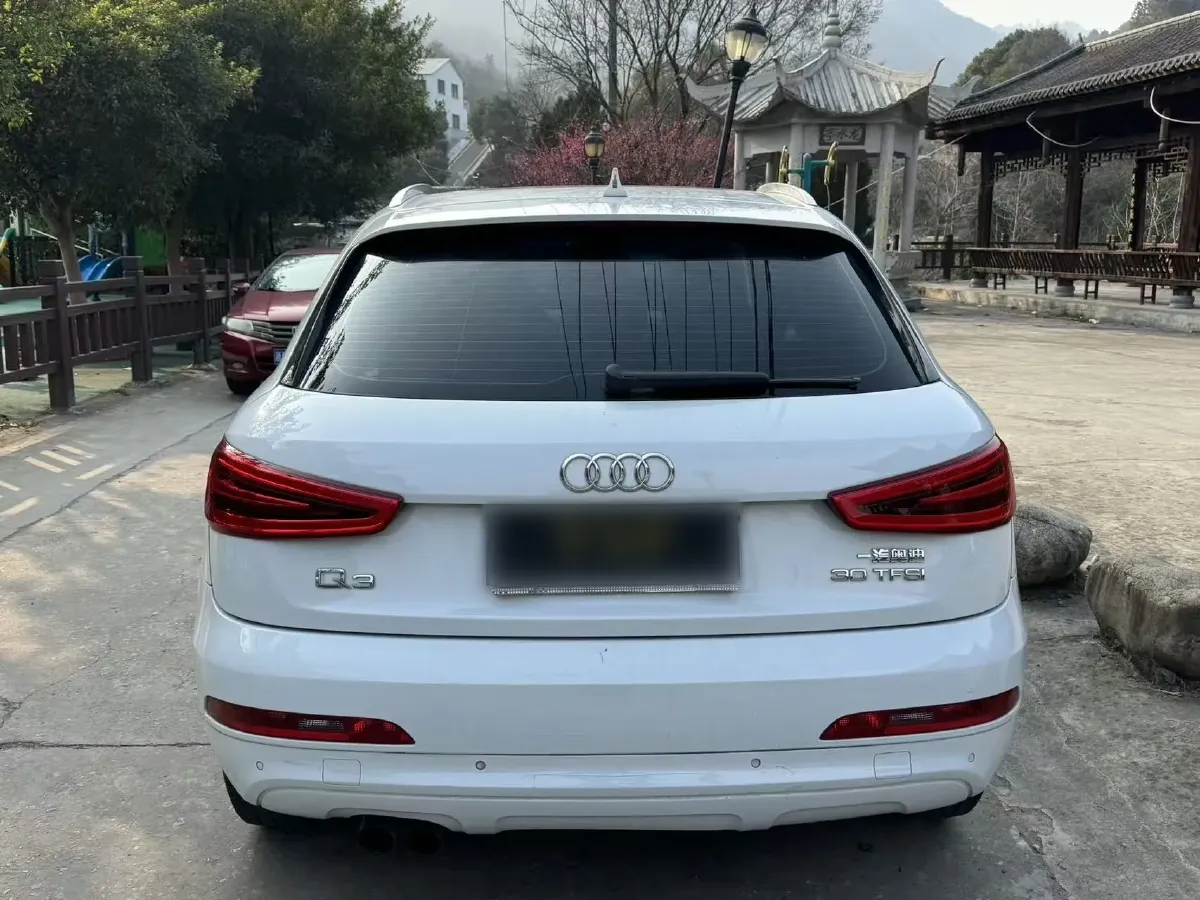 2015 Audi Q3 1.4T 150HP L4 6DCT,autocango,china used car exporter,china ev exporter,chinese used car exporter,chinese used ev exporter