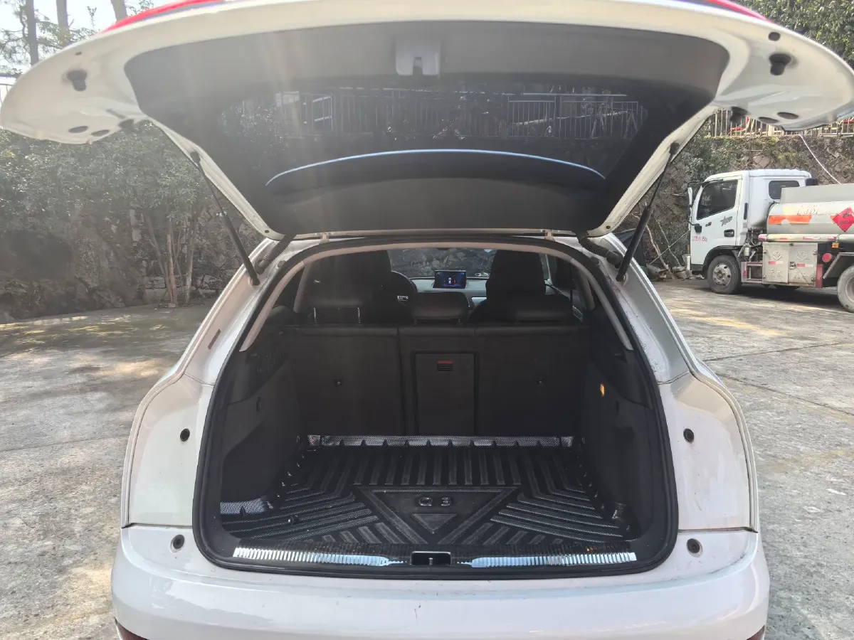 2015 Audi Q3 1.4T 150HP L4 6DCT,autocango,china used car exporter,china ev exporter,chinese used car exporter,chinese used ev exporter