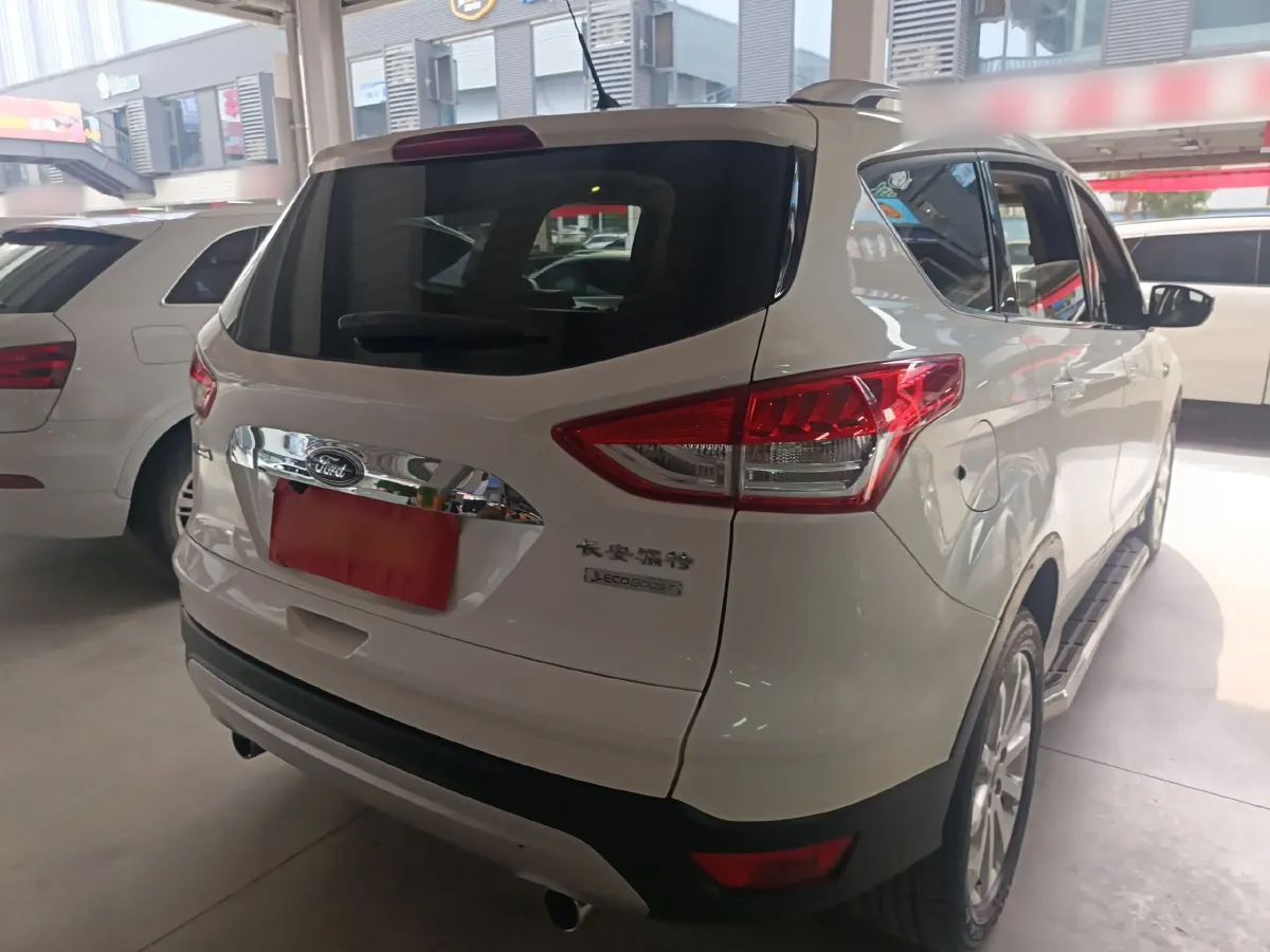2015 Ford Kuga 1.5T 181HP L4 6AT,autocango,china used car exporter,china ev exporter,chinese used car exporter,chinese used ev exporter