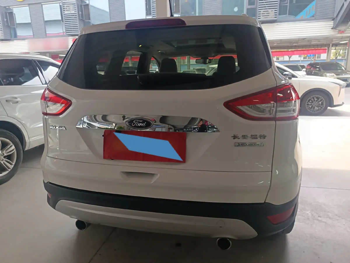 2015 Ford Kuga 1.5T 181HP L4 6AT,autocango,china used car exporter,china ev exporter,chinese used car exporter,chinese used ev exporter