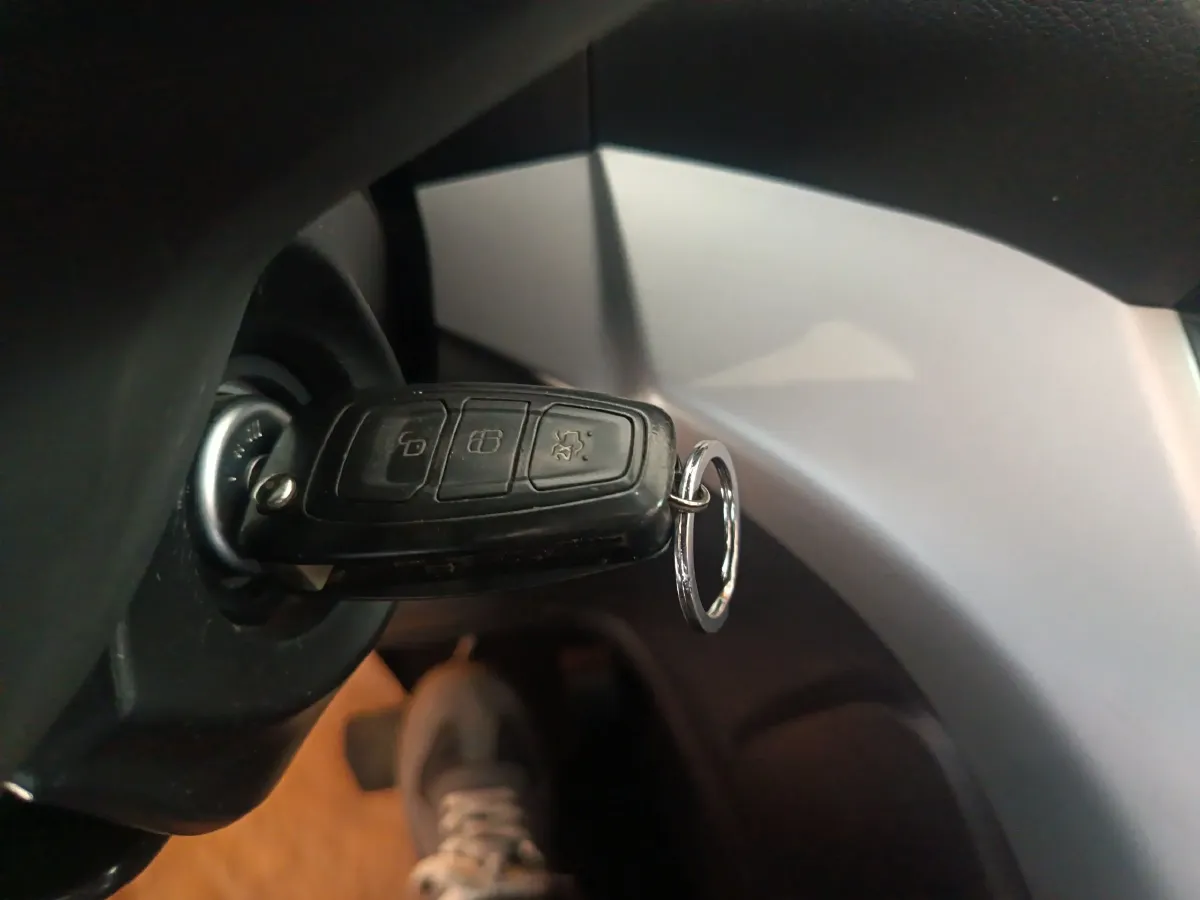 2015 Ford Kuga 1.5T 181HP L4 6AT,autocango,china used car exporter,china ev exporter,chinese used car exporter,chinese used ev exporter