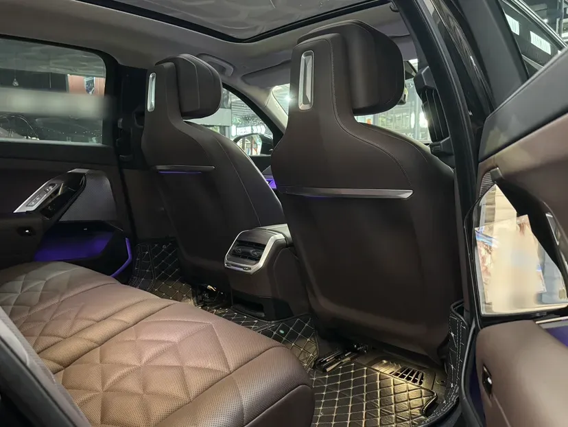 2023 BMW 7 Series 3.0T 272HP L6 8AT,autocango,china used car exporter,china ev exporter,chinese used car exporter,chinese used ev exporter