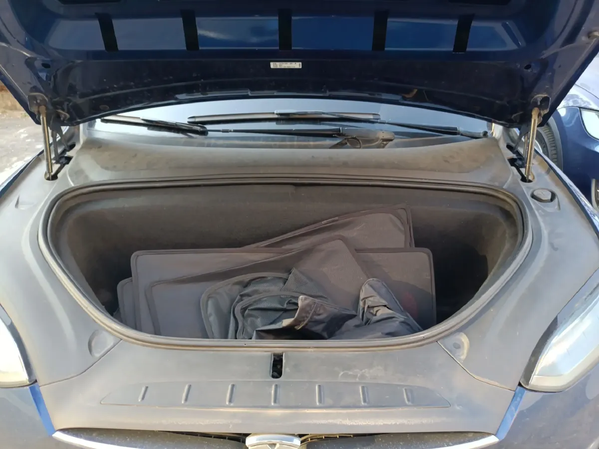 2019 Tesla Model X BEV 100KWH,autocango,china used car exporter,china ev exporter,chinese used car exporter,chinese used ev exporter