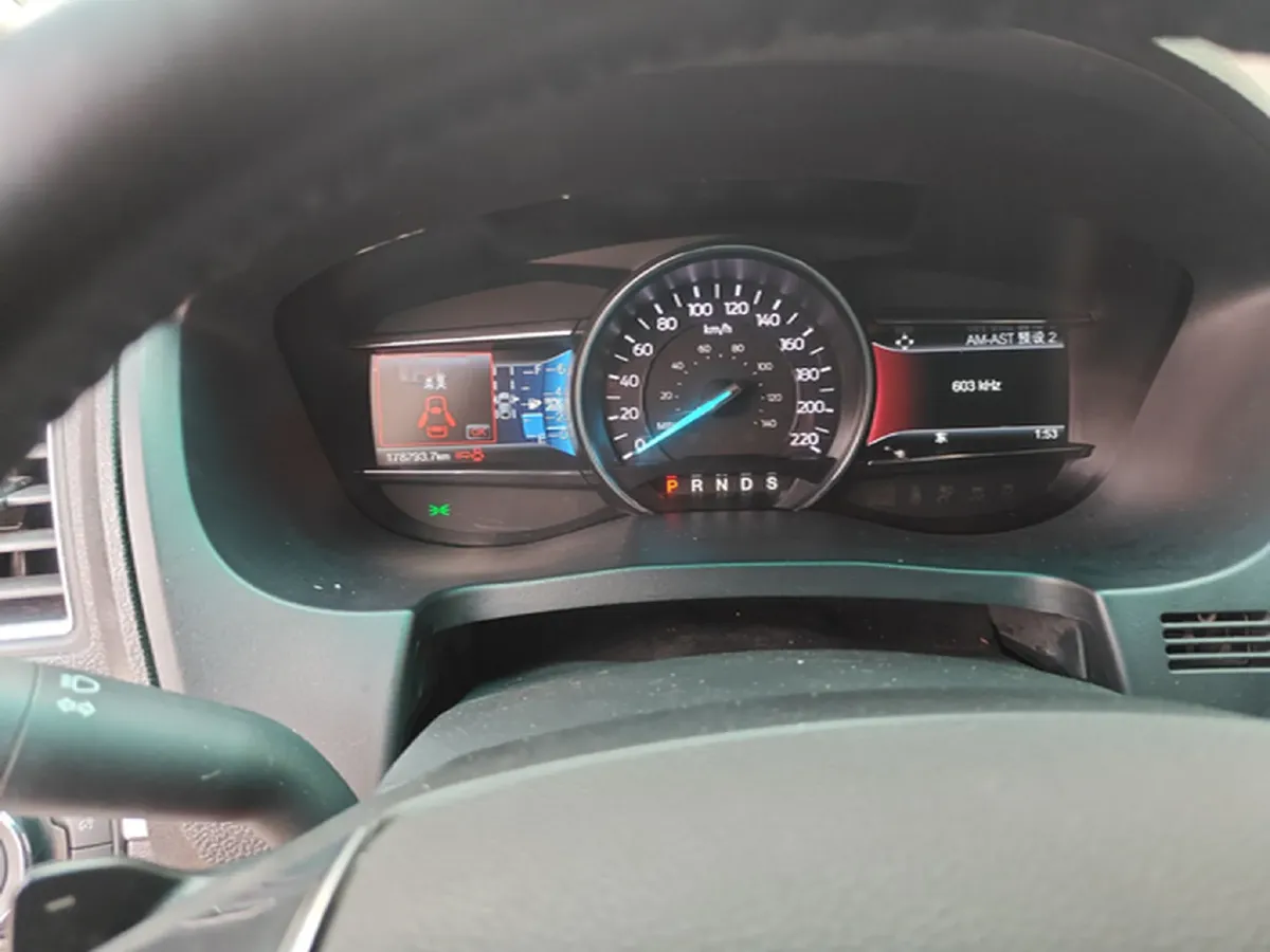 2016 Ford Explorer 2.3T 276HP L4 6AT,autocango,china used car exporter,china ev exporter,chinese used car exporter,chinese used ev exporter