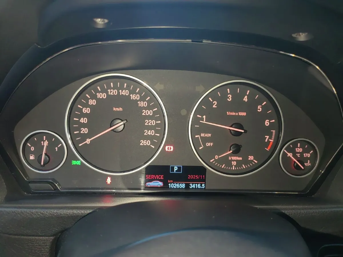 2015 BMW 3 Series 2.0T 184HP L4 8AT,autocango,china used car exporter,china ev exporter,chinese used car exporter,chinese used ev exporter