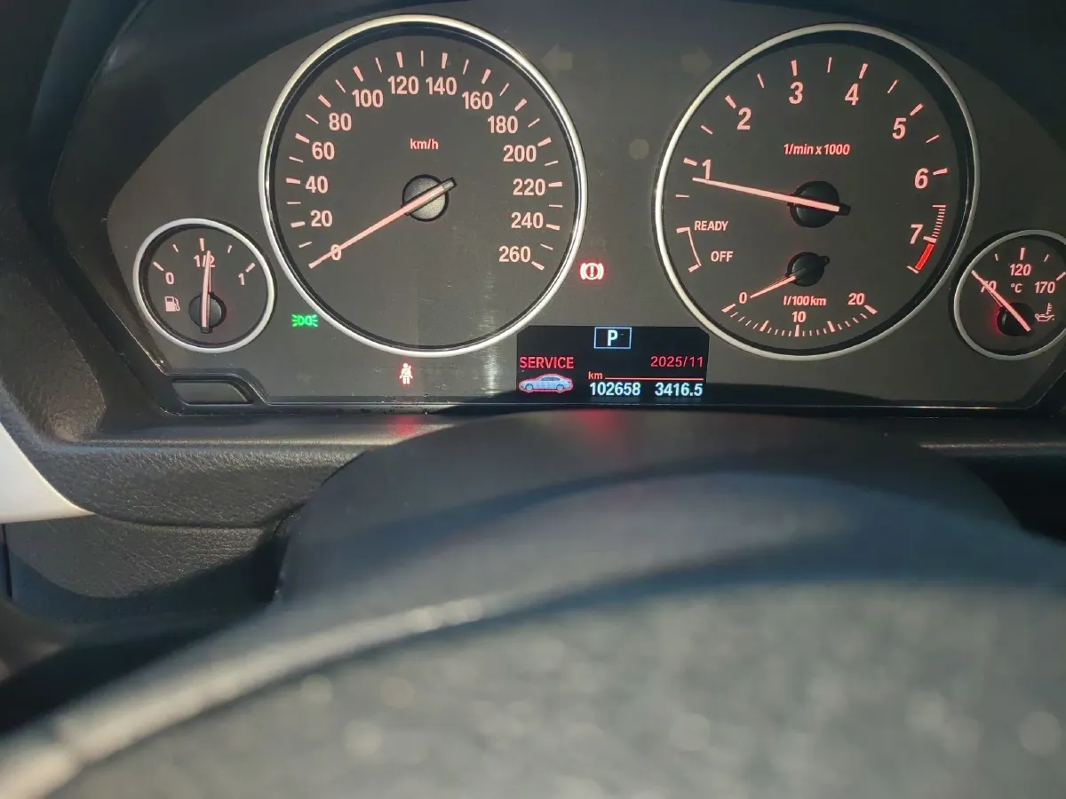 2015 BMW 3 Series 2.0T 184HP L4 8AT,autocango,china used car exporter,china ev exporter,chinese used car exporter,chinese used ev exporter