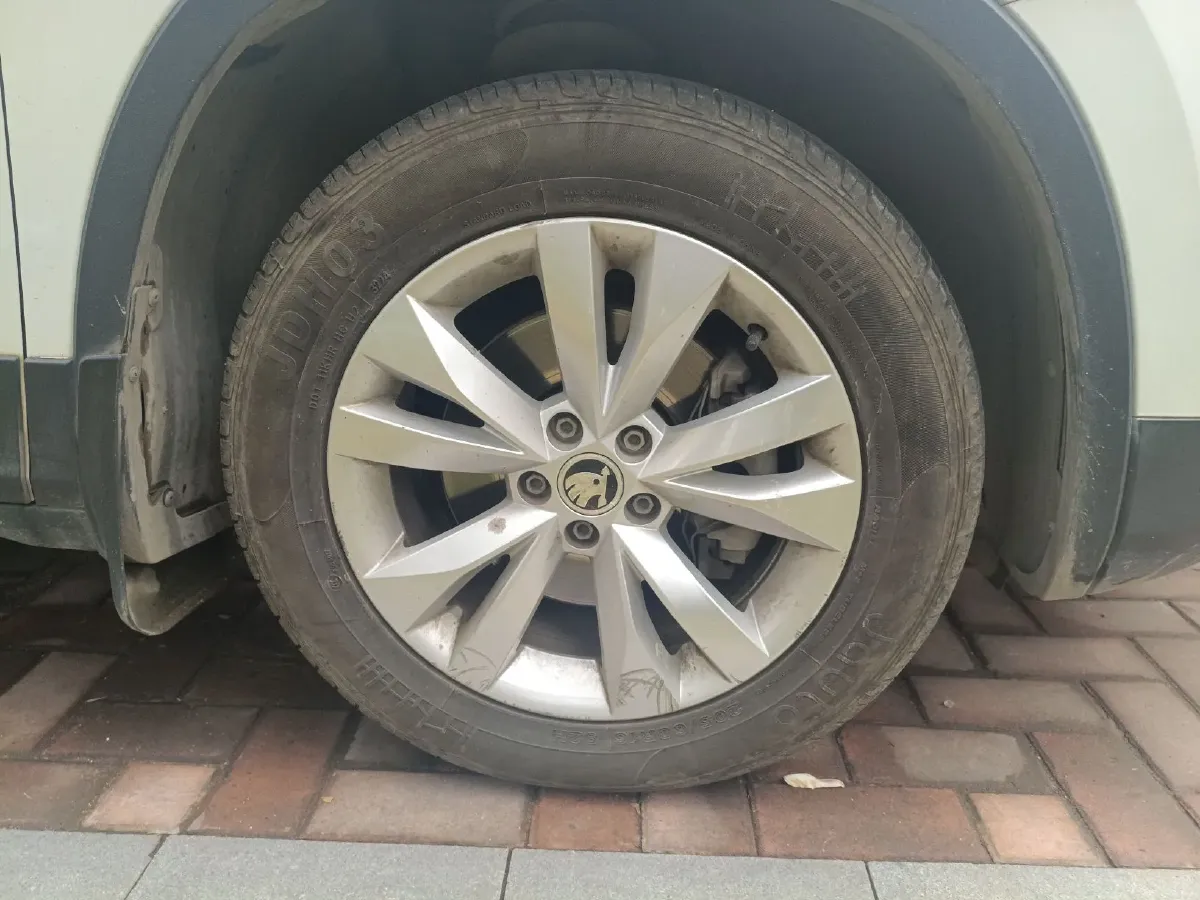 2018 Skoda Kamiq 1.5L 110HP L4 6AT,autocango,china used car exporter,china ev exporter,chinese used car exporter,chinese used ev exporter