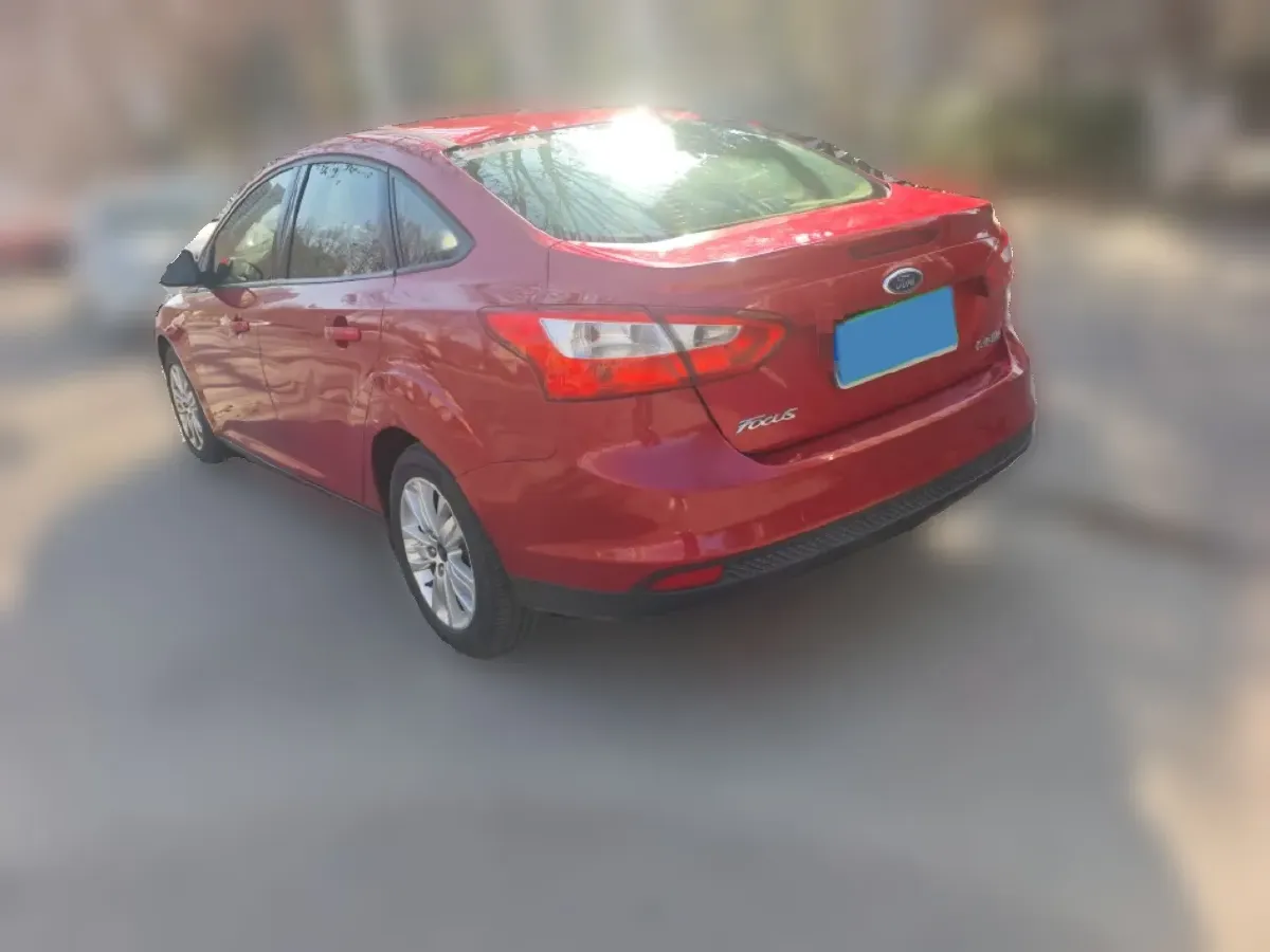 2012 Ford Focus 1.6L 125HP L4 6DCT,autocango,china used car exporter,china ev exporter,chinese used car exporter,chinese used ev exporter