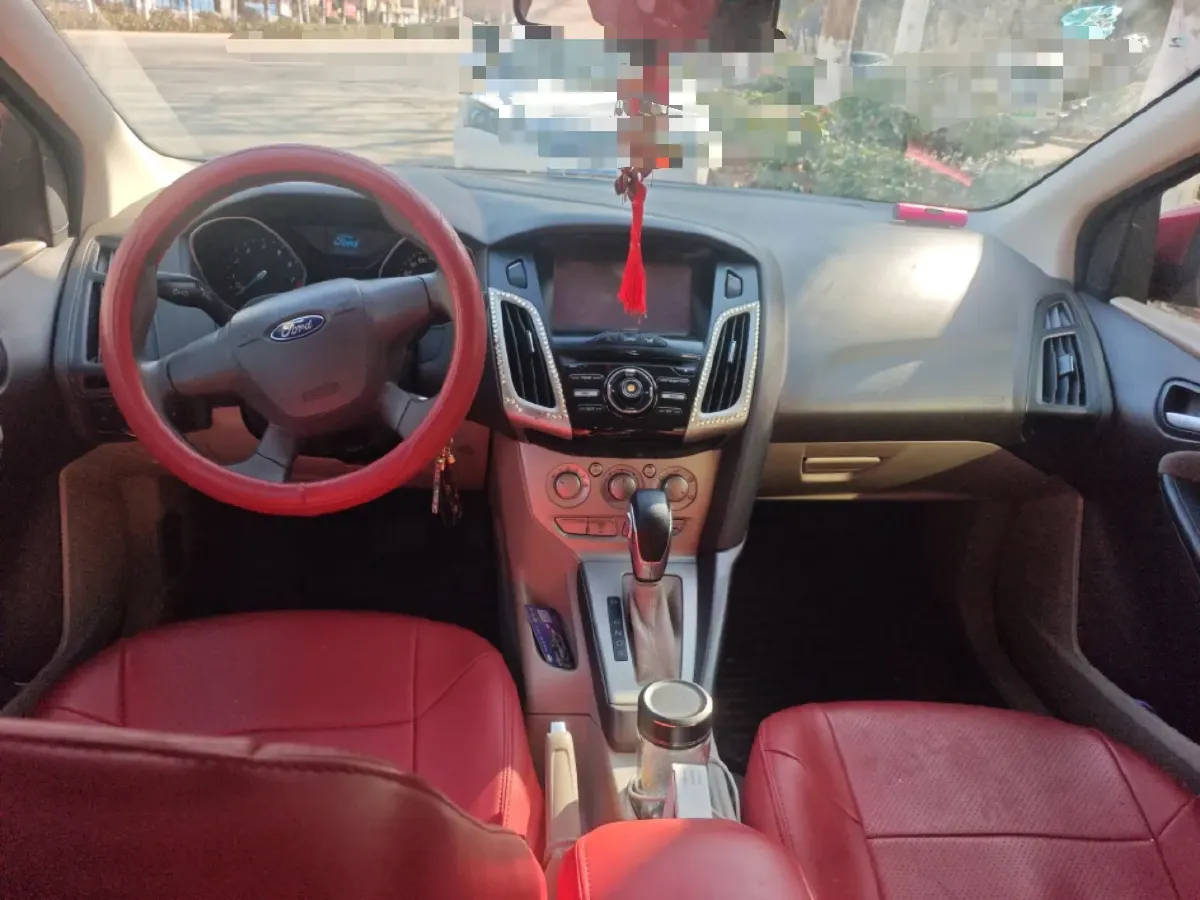 2012 Ford Focus 1.6L 125HP L4 6DCT,autocango,china used car exporter,china ev exporter,chinese used car exporter,chinese used ev exporter
