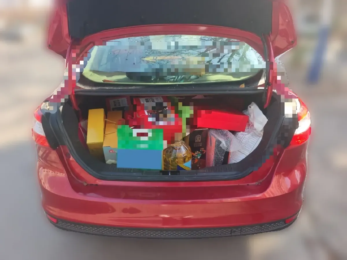 2012 Ford Focus 1.6L 125HP L4 6DCT,autocango,china used car exporter,china ev exporter,chinese used car exporter,chinese used ev exporter