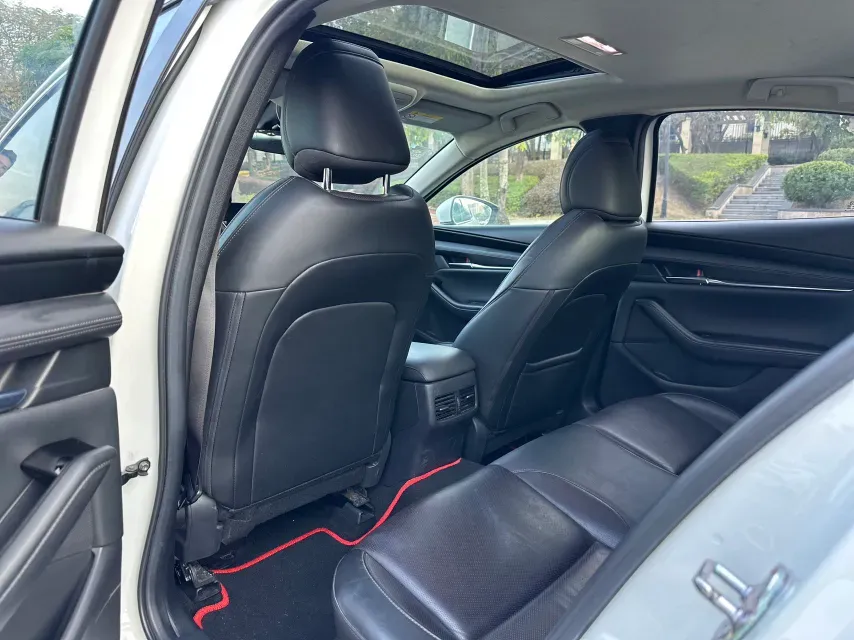 2020 Mazda 3 Axela 2.0L 158HP L4 6AT,autocango,china used car exporter,china ev exporter,chinese used car exporter,chinese used ev exporter