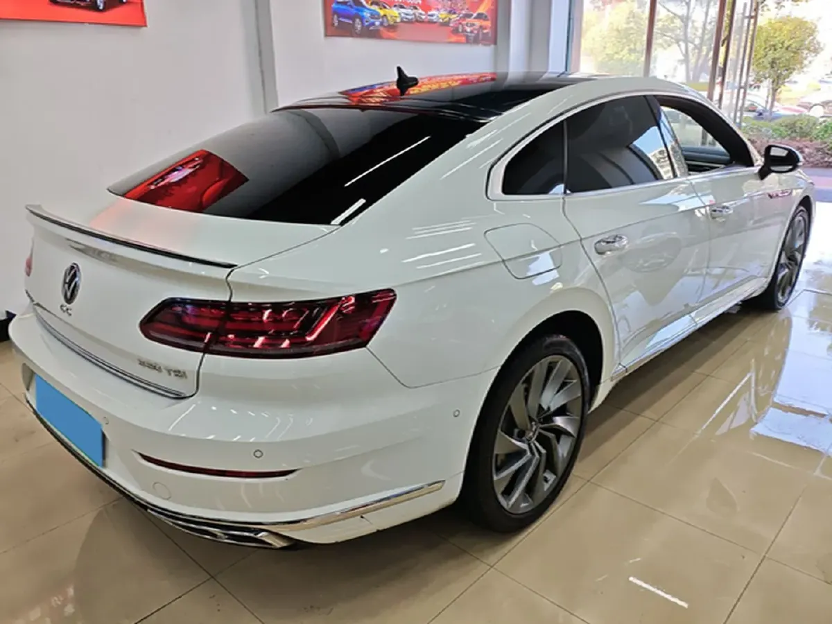 2021 Volkswagen CC 2.0T 186HP L4 7DCT,autocango,china used car exporter,china ev exporter,chinese used car exporter,chinese used ev exporter
