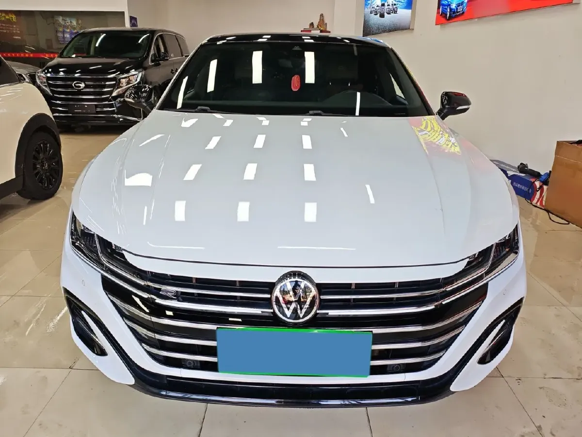2021 Volkswagen CC 2.0T 186HP L4 7DCT,autocango,china used car exporter,china ev exporter,chinese used car exporter,chinese used ev exporter