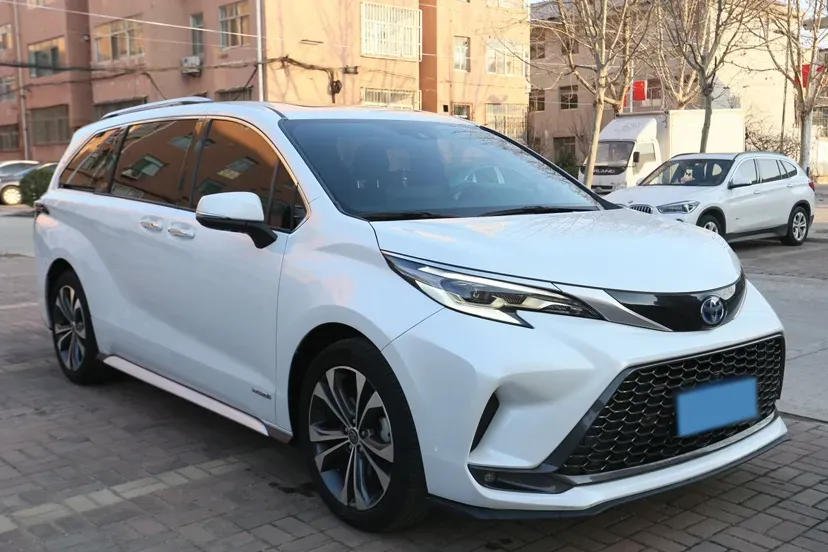 2023 Toyota Granvia 2.5L 189HP L4 E-CVT Hybrid,autocango,china used car exporter,china ev exporter,chinese used car exporter,chinese used ev exporter