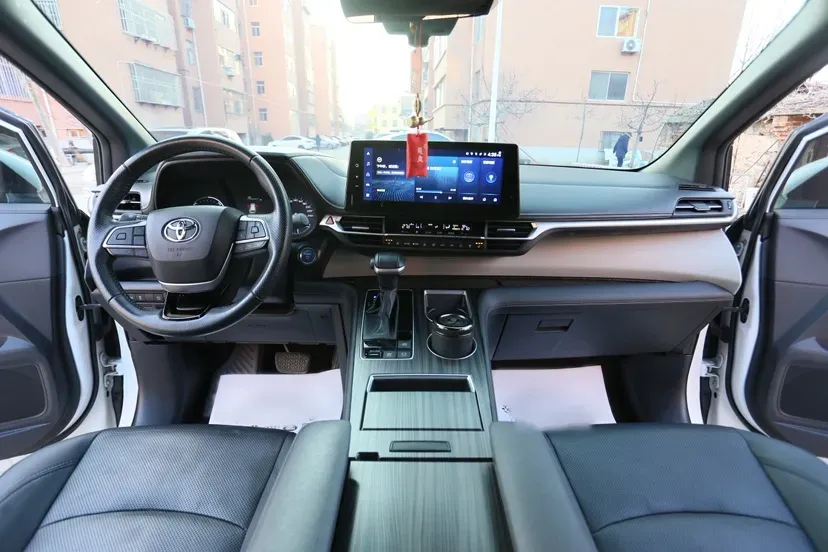 2023 Toyota Granvia 2.5L 189HP L4 E-CVT Hybrid,autocango,china used car exporter,china ev exporter,chinese used car exporter,chinese used ev exporter