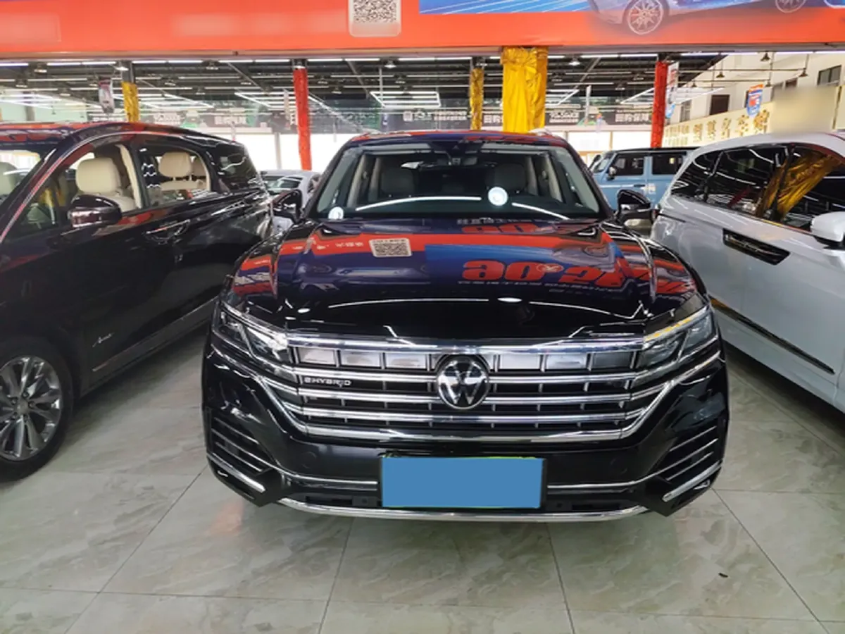 2021 Volkswagen Touareg 2.0T 252HP L4 8AT PHEV 18KWH,autocango,china used car exporter,china ev exporter,chinese used car exporter,chinese used ev exporter