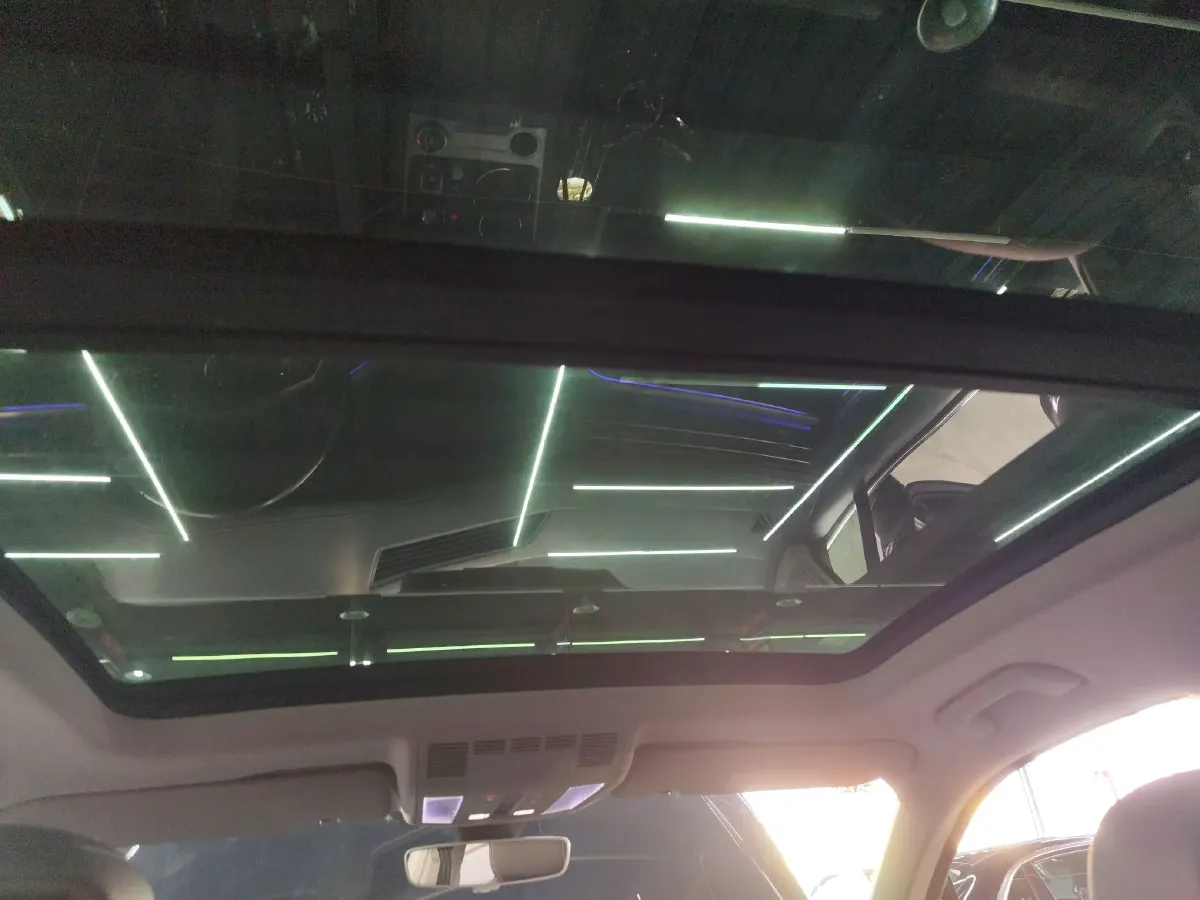 2021 Volkswagen Touareg 2.0T 252HP L4 8AT PHEV 18KWH,autocango,china used car exporter,china ev exporter,chinese used car exporter,chinese used ev exporter