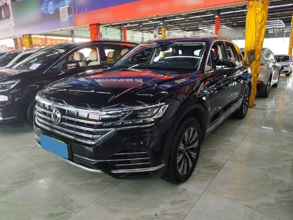 2021 Volkswagen Touareg 2.0T 252HP L4 8AT PHEV 18KWH,autocango,china used car exporter,china ev exporter,chinese used car exporter,chinese used ev exporter