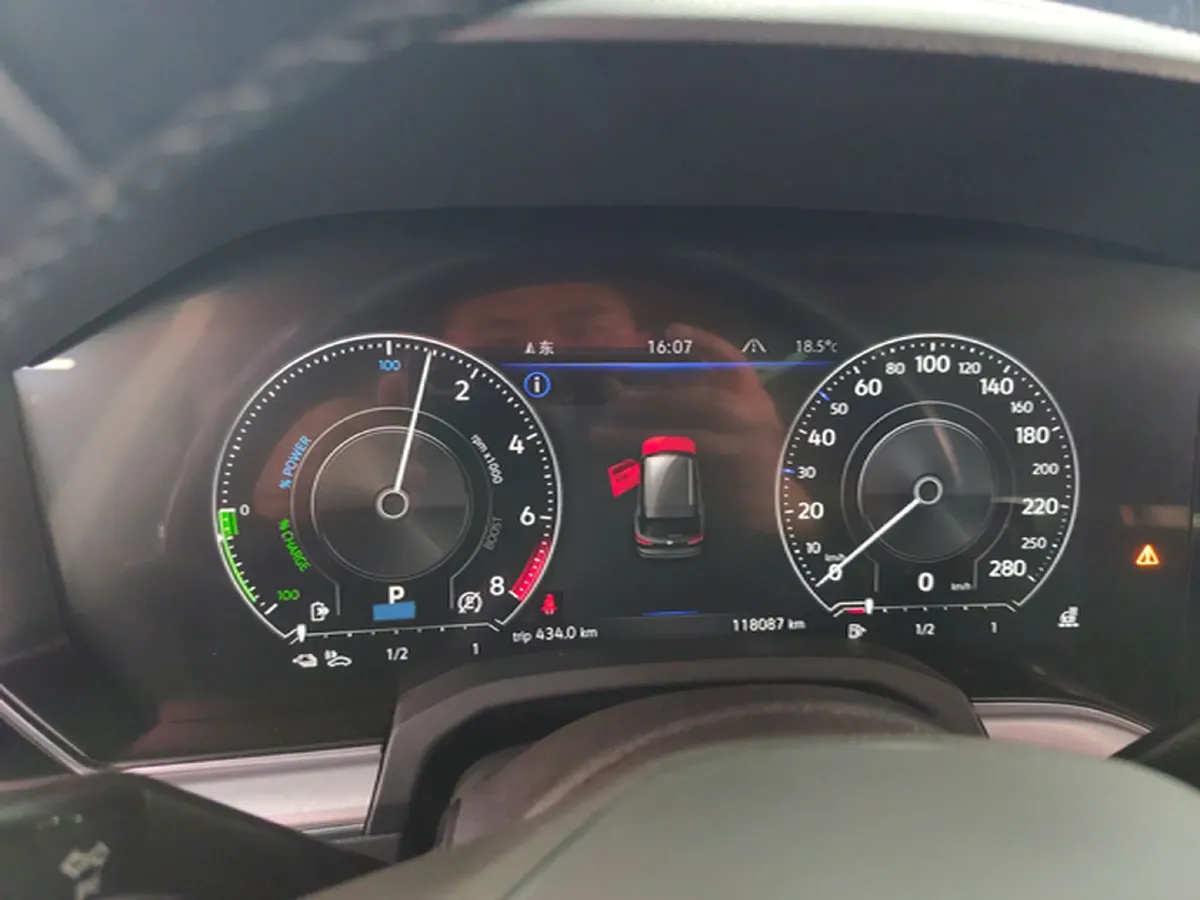 2021 Volkswagen Touareg 2.0T 252HP L4 8AT PHEV 18KWH,autocango,china used car exporter,china ev exporter,chinese used car exporter,chinese used ev exporter