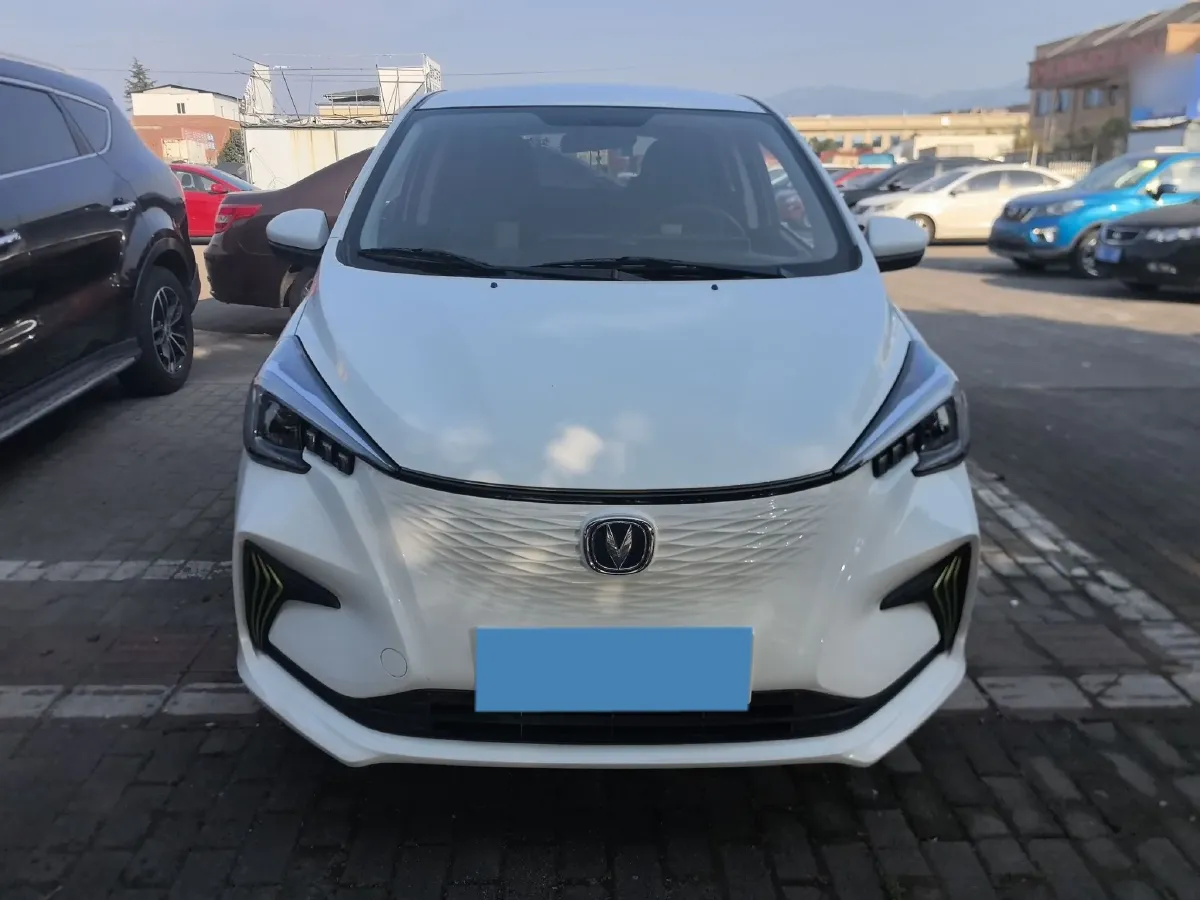 2022 ChangAn BenBen E-Star BEV 32.2KWH,autocango,china used car exporter,china ev exporter,chinese used car exporter,chinese used ev exporter