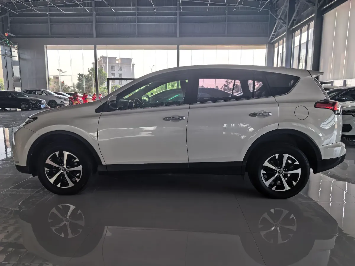 2016 Toyota RAV4 2.0L 151HP L4 CVT,autocango,china used car exporter,china ev exporter,chinese used car exporter,chinese used ev exporter