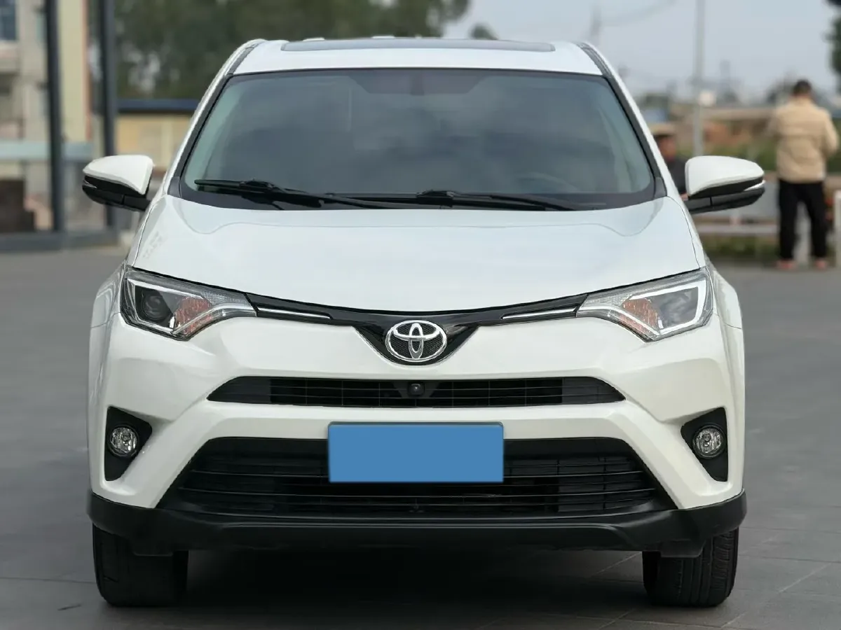 2016 Toyota RAV4 2.0L 151HP L4 CVT,autocango,china used car exporter,china ev exporter,chinese used car exporter,chinese used ev exporter
