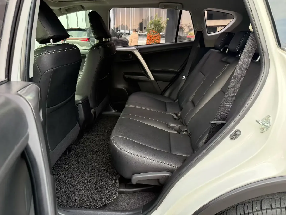 2016 Toyota RAV4 2.0L 151HP L4 CVT,autocango,china used car exporter,china ev exporter,chinese used car exporter,chinese used ev exporter