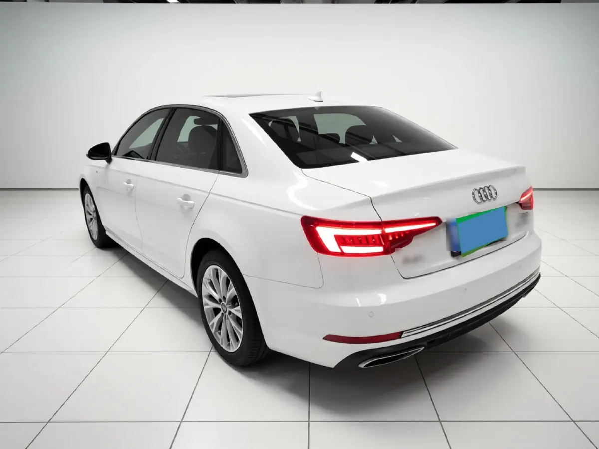 2019 Audi A4L 2.0T 190HP L4 7DCT,autocango,china used car exporter,china ev exporter,chinese used car exporter,chinese used ev exporter