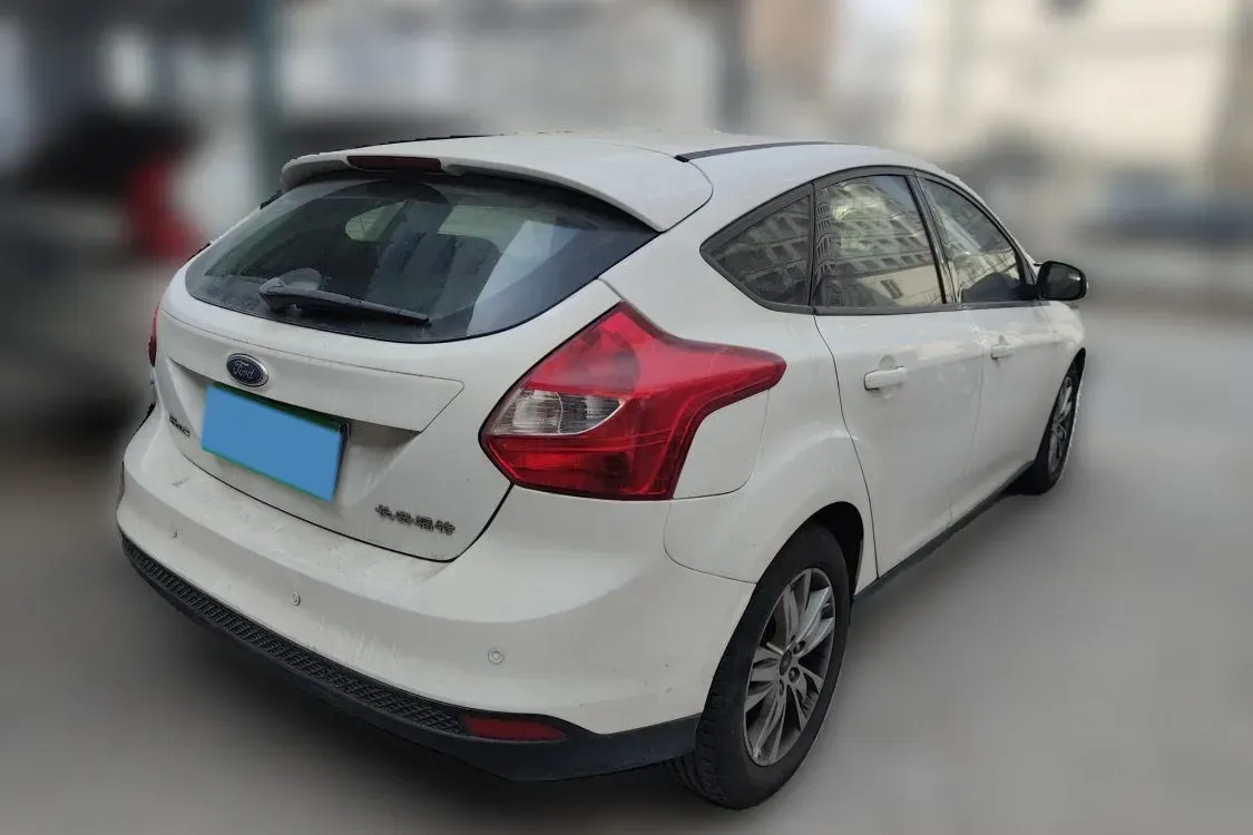 2012 Ford Focus 1.6L 125HP L4 6DCT,autocango,china used car exporter,china ev exporter,chinese used car exporter,chinese used ev exporter