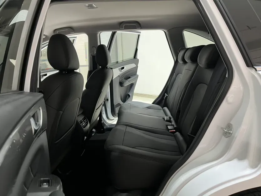 2023 Haval M6 1.5T 150HP L4 7DCT,autocango,china used car exporter,china ev exporter,chinese used car exporter,chinese used ev exporter