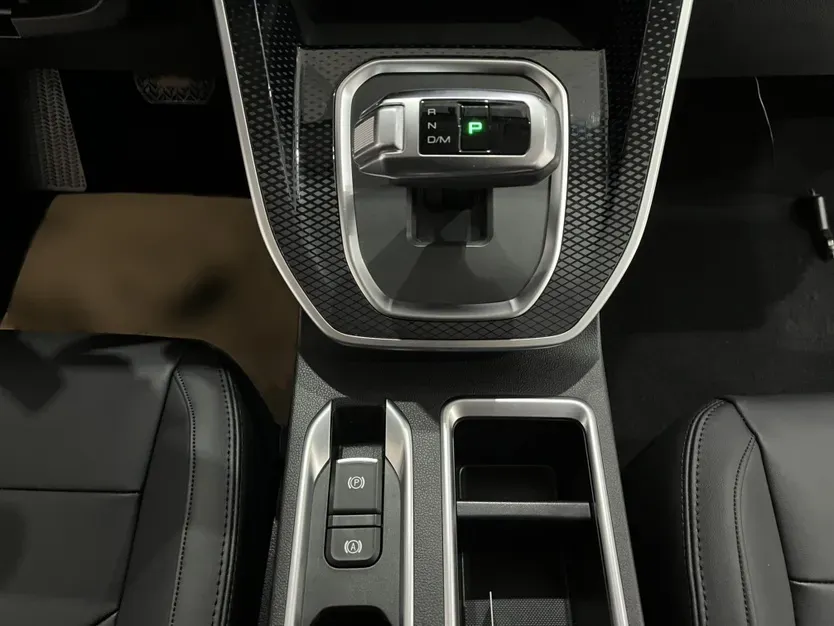 2023 Haval M6 1.5T 150HP L4 7DCT,autocango,china used car exporter,china ev exporter,chinese used car exporter,chinese used ev exporter