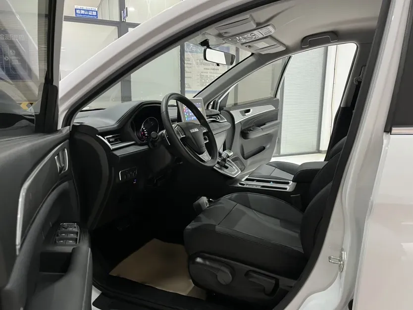 2023 Haval M6 1.5T 150HP L4 7DCT,autocango,china used car exporter,china ev exporter,chinese used car exporter,chinese used ev exporter