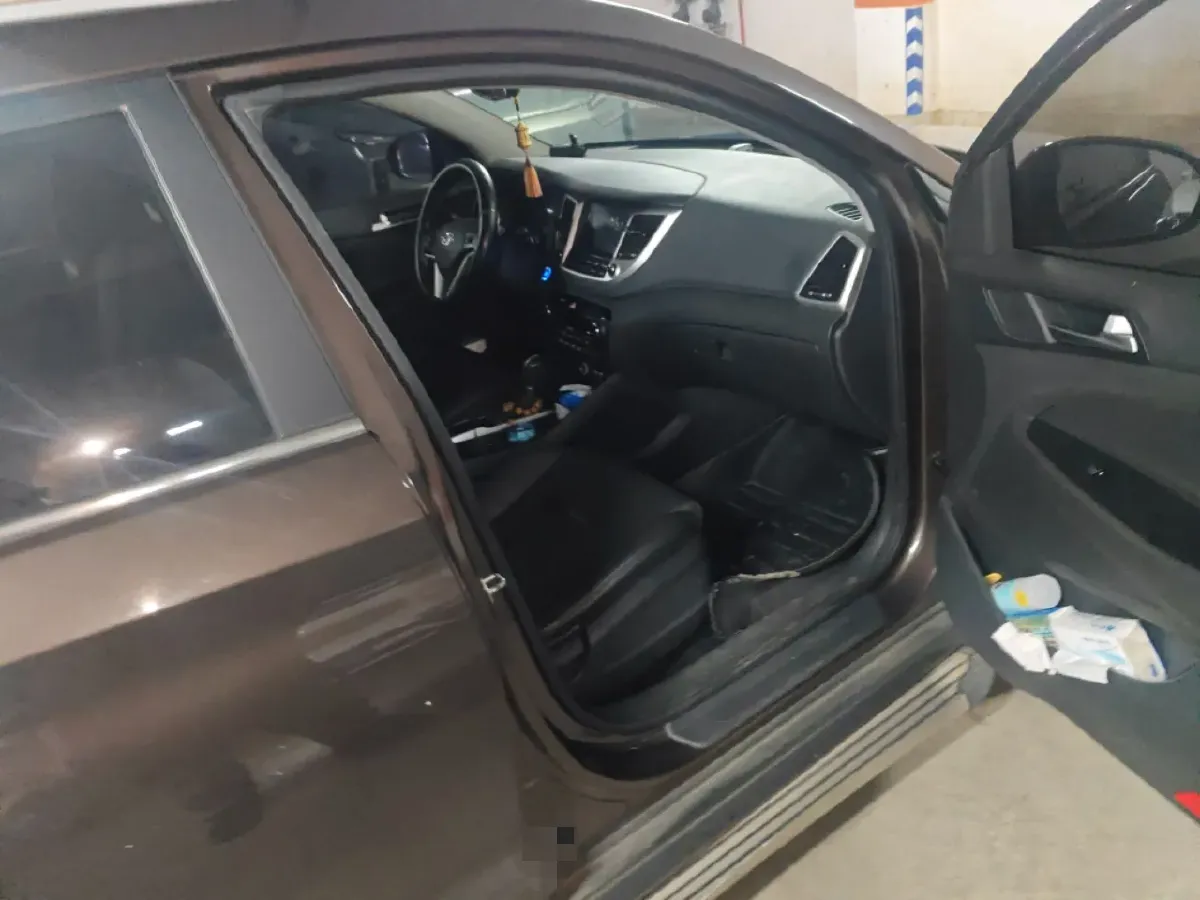 2015 Hyundai ix35 2.0L 160HP L4 6AT,autocango,china used car exporter,china ev exporter,chinese used car exporter,chinese used ev exporter