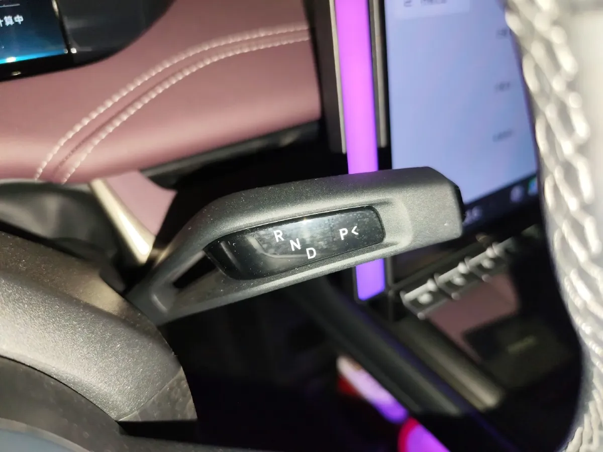 2024 MI SU7 BEV 101KWH,autocango,china used car exporter,china ev exporter,chinese used car exporter,chinese used ev exporter