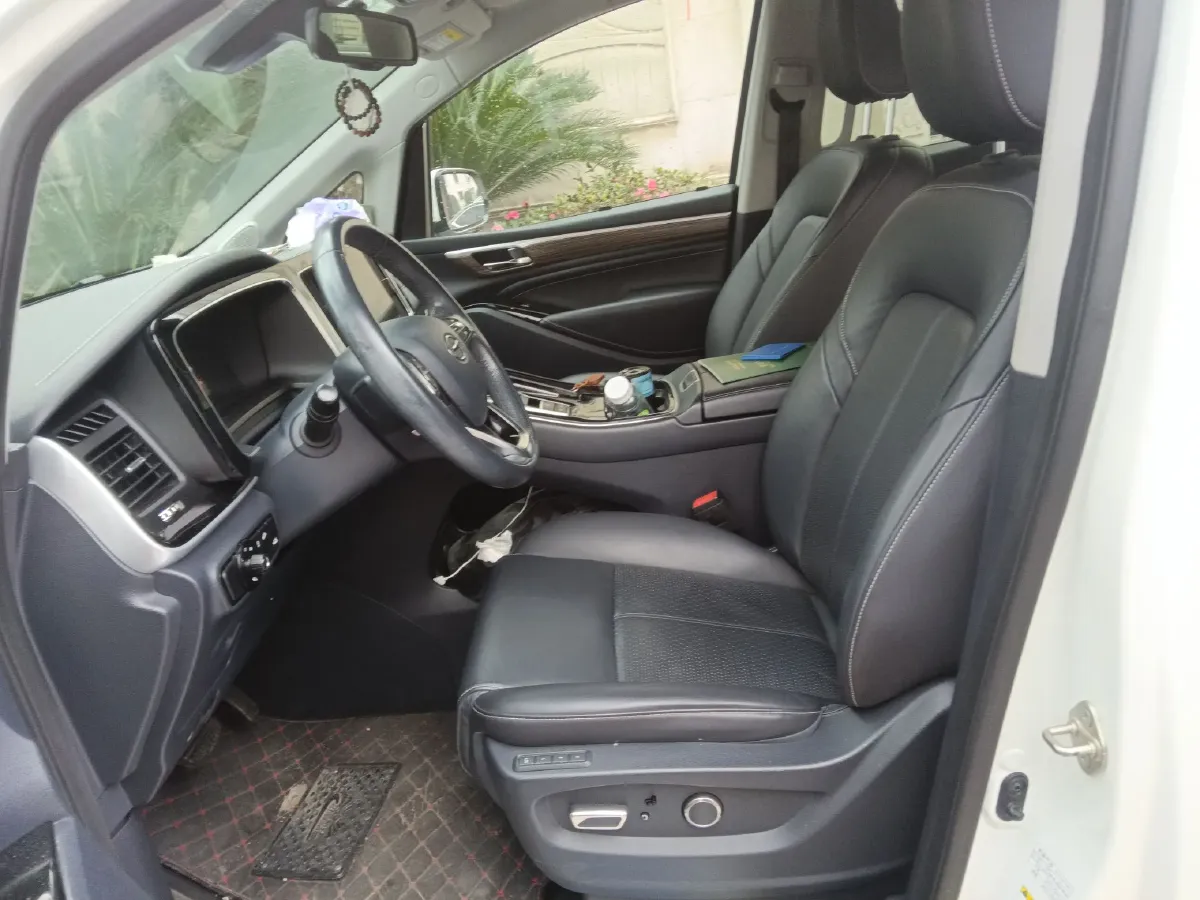 2021 GAC Trumpchi M8 2.0T 252HP L4 8AT,autocango,china used car exporter,china ev exporter,chinese used car exporter,chinese used ev exporter