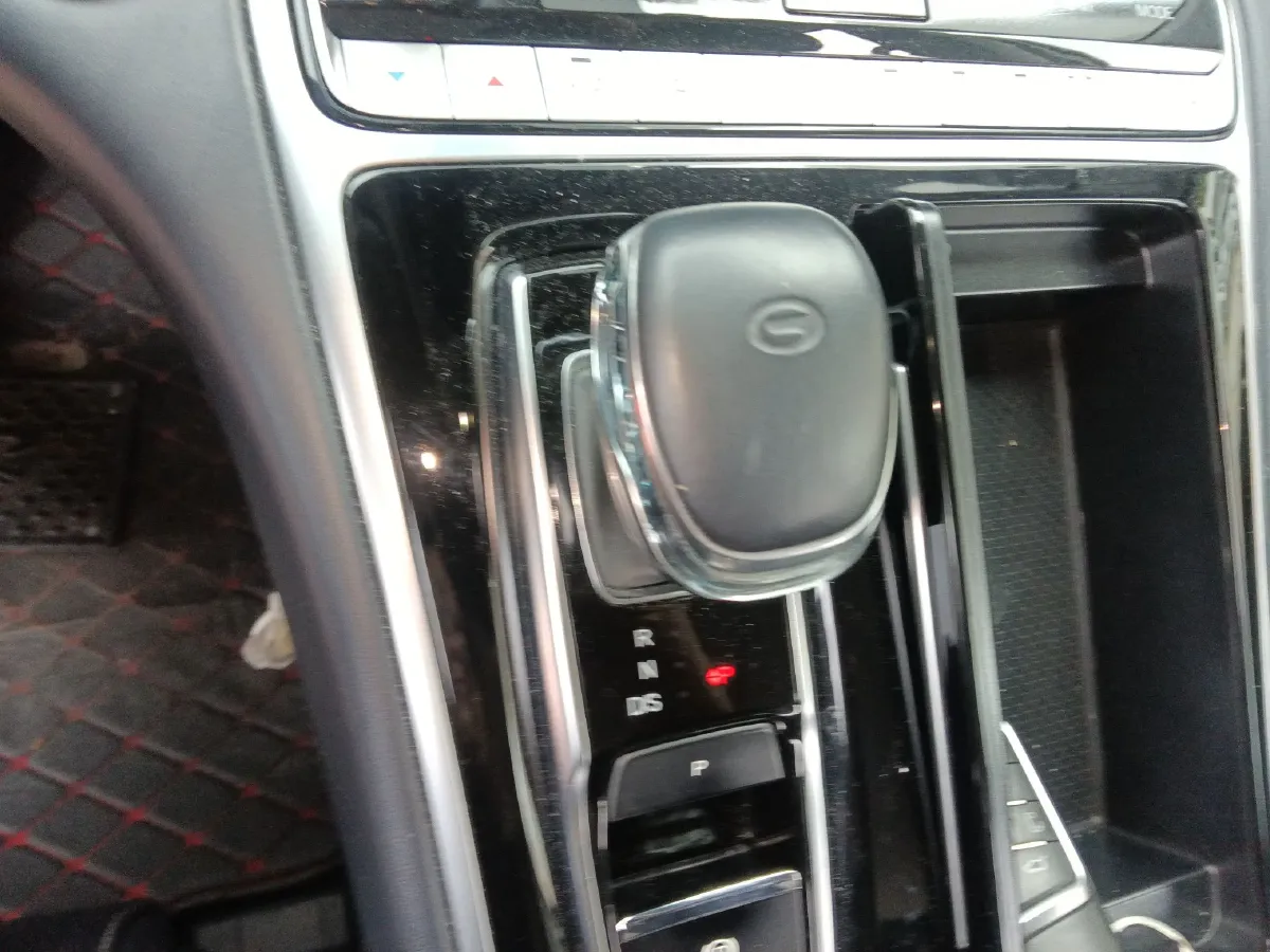 2021 GAC Trumpchi M8 2.0T 252HP L4 8AT,autocango,china used car exporter,china ev exporter,chinese used car exporter,chinese used ev exporter