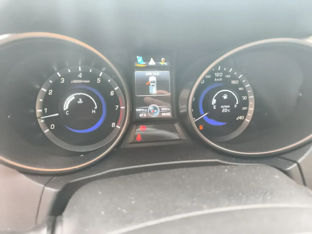 2014 ChangAn CS75 2.0L 158HP L4 6MT,autocango,china used car exporter,china ev exporter,chinese used car exporter,chinese used ev exporter