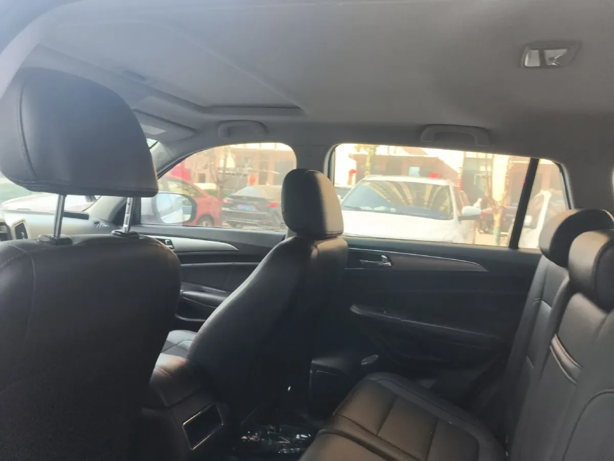 2014 ChangAn CS75 2.0L 158HP L4 6MT,autocango,china used car exporter,china ev exporter,chinese used car exporter,chinese used ev exporter