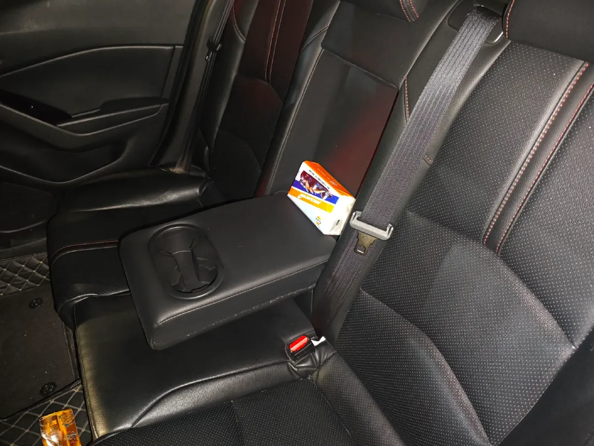 2017 Mazda 3 Axela 1.5L 117HP L4 6AT,autocango,china used car exporter,china ev exporter,chinese used car exporter,chinese used ev exporter