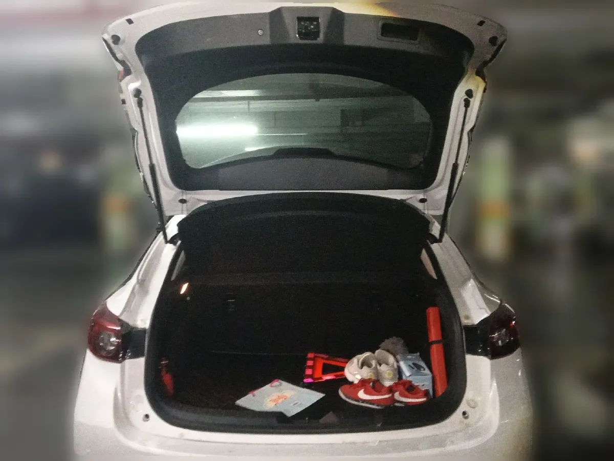 2017 Mazda 3 Axela 1.5L 117HP L4 6AT,autocango,china used car exporter,china ev exporter,chinese used car exporter,chinese used ev exporter