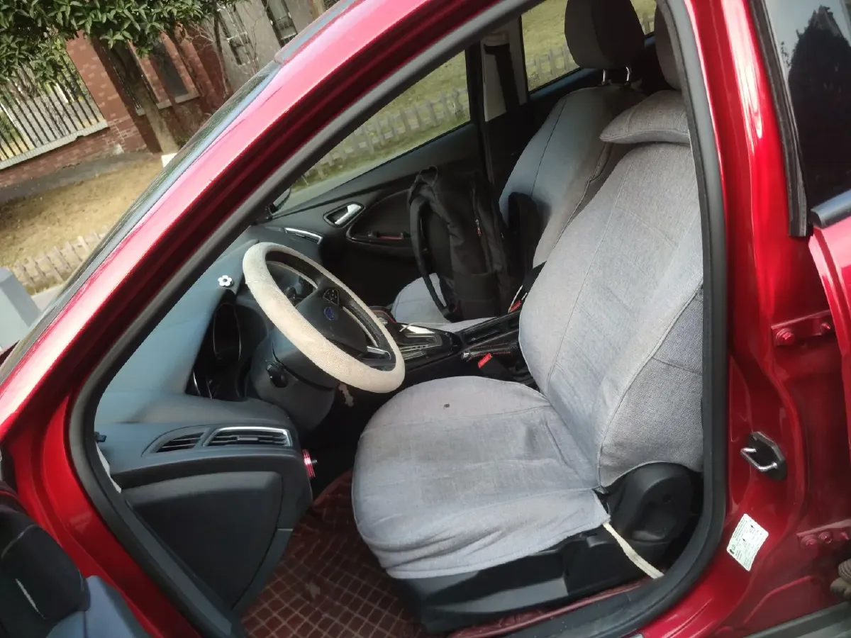 2017 Ford Focus 1.6L 125HP L4 6DCT,autocango,china used car exporter,china ev exporter,chinese used car exporter,chinese used ev exporter