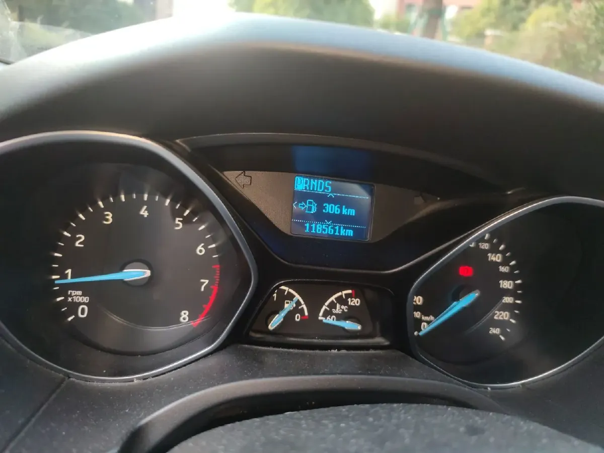 2017 Ford Focus 1.6L 125HP L4 6DCT,autocango,china used car exporter,china ev exporter,chinese used car exporter,chinese used ev exporter